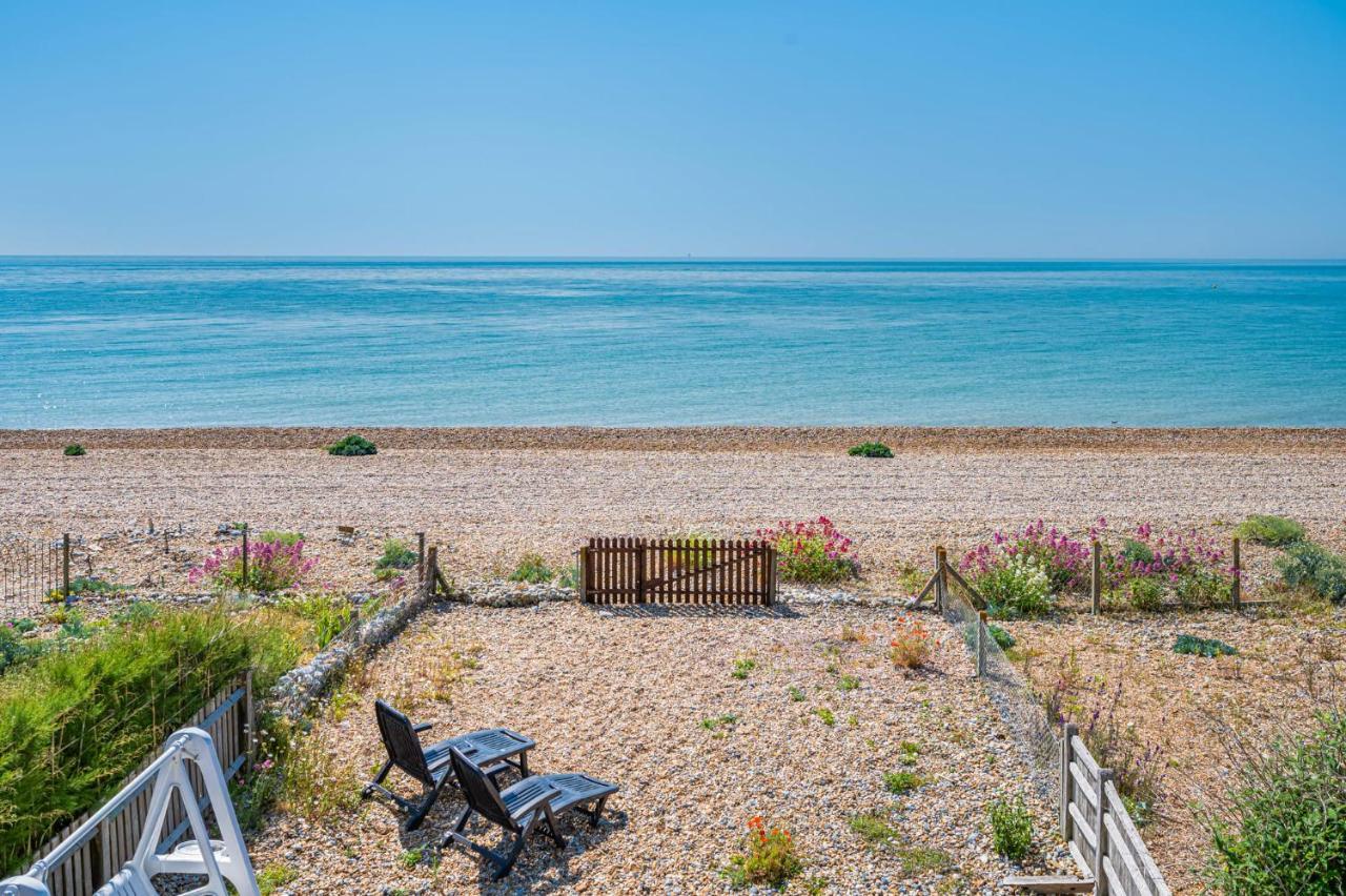 Pebble Paradise Beachfront Family Getaway Pevensey Exterior foto